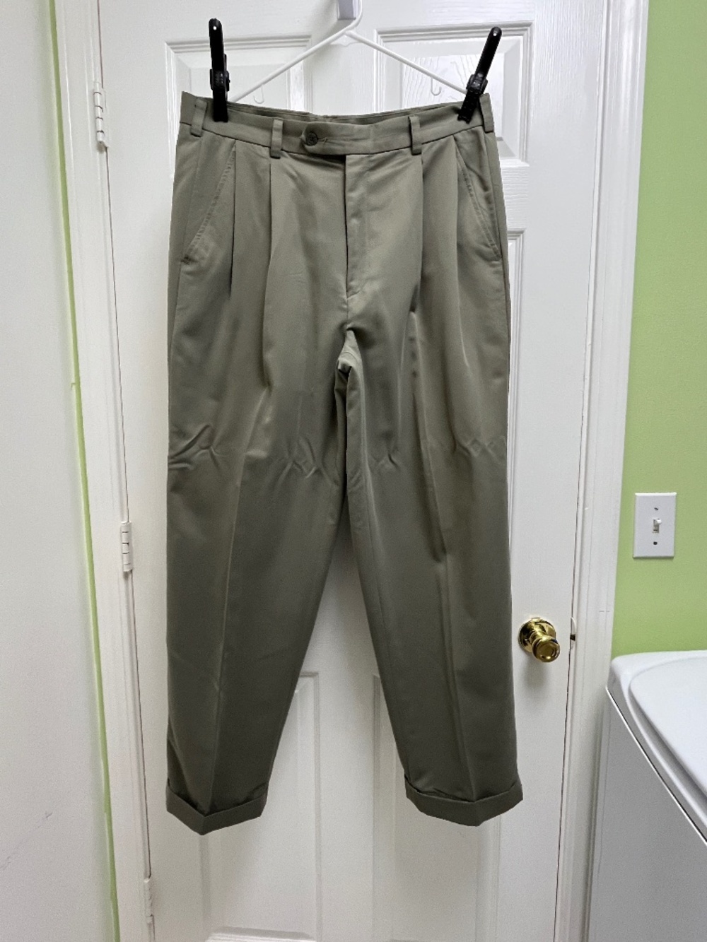 Men's IZOD Green Pants 36W x 30L - Picture 2 of 15